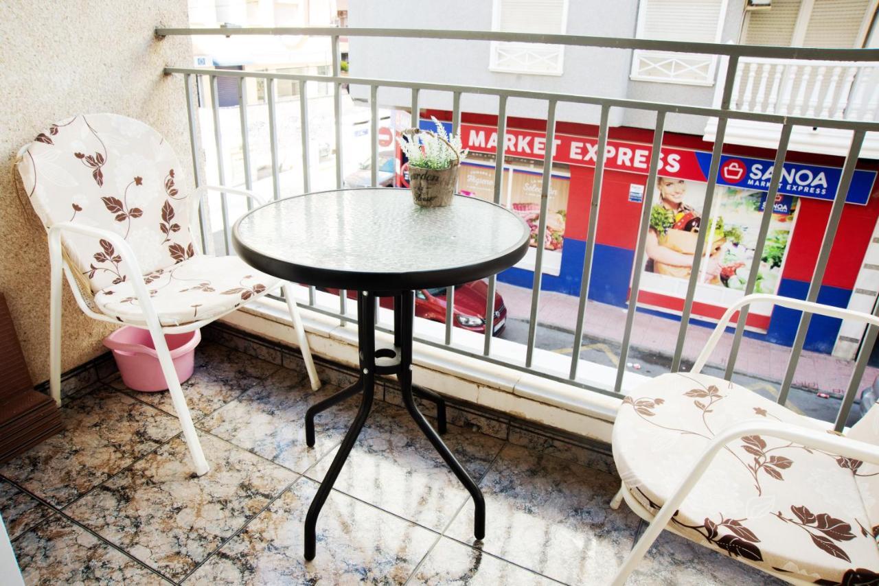 Holiday La Loma Apartment Torrevieja Eksteriør bilde